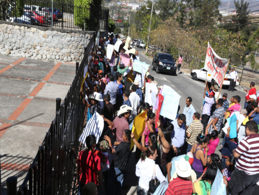 Dictan arresto domiciliario a diputado Fredy Nájera