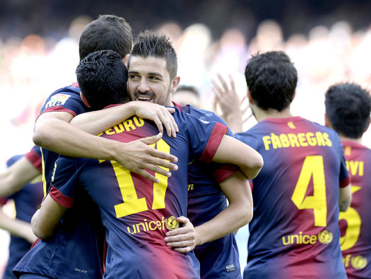 Barça golea e iguala el récord de 100 puntos del Madrid