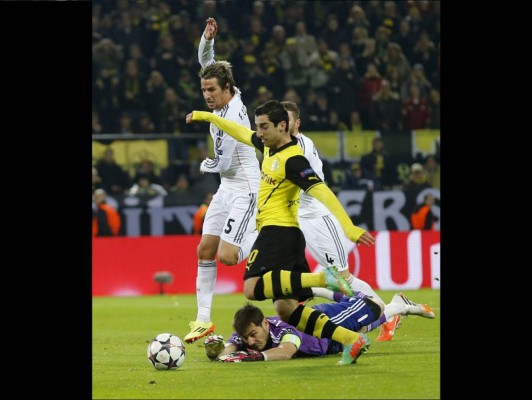 VIDEO: El increíble gol que Mkhitaryan falló ante Real Madrid