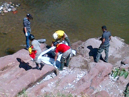 Flotando en laguna hallan cuerpo de vendedor de bienes raíces