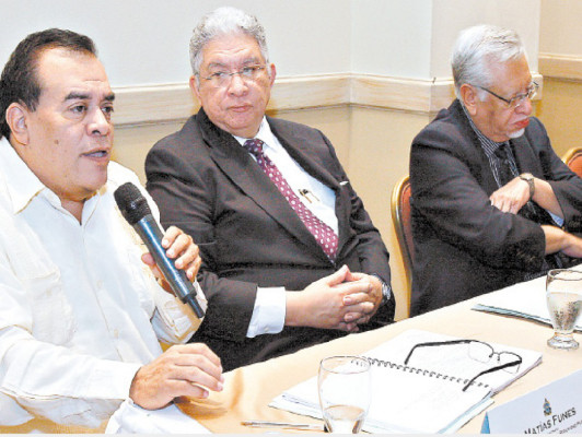 CRSP pide acelerar aprobación de siete proyectos de reforma