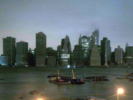 Nueva York despierta sin luz, transporte y aislada tras pesadilla de Sandy