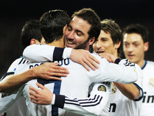 Real Madrid humilla al Barça en el Camp Nou