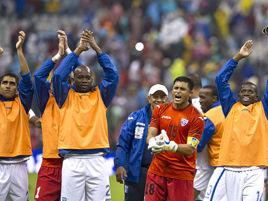 Costa Rica es líder y Honduras entró a clasificación directa