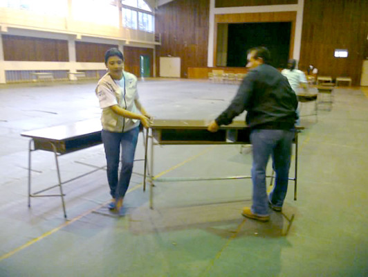 Honduras: Ambiente festivo previo a inicio de votación