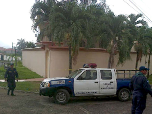 Matan a dos colombianos dentro de residencia