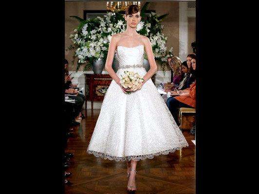 FOTOS: Vestidos de novia con dulces siluetas retro