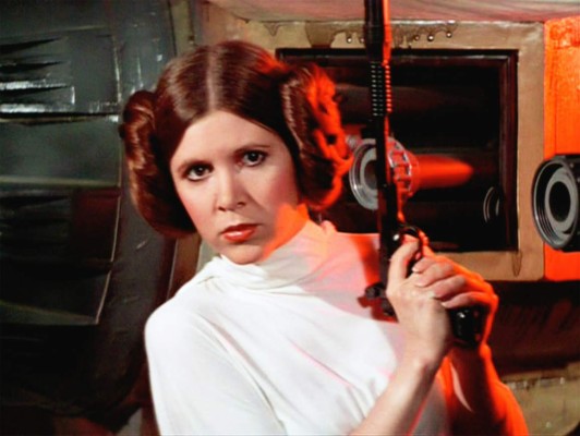 Carrie Fisher, princesa Leia en 'Star Wars', sufre infarto y está grave