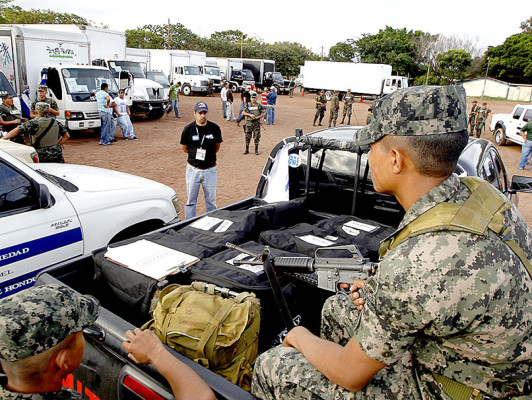 Trasladan maletas electorales en Distrito Central