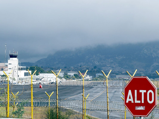 Cierre temporal de Toncontín por niebla