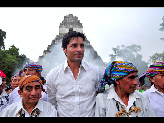 Chayanne recibió la bendición de chamanes mayas