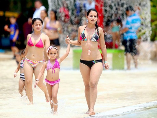 La belleza de las catrachas adornó estas vacaciones