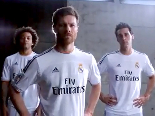 Real Madrid firma millonario patrocinio con Emirates