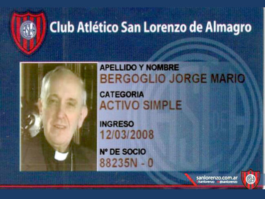 Hinchas de San Lorenzo celebran tener un Papa 'Santo' y futbolero