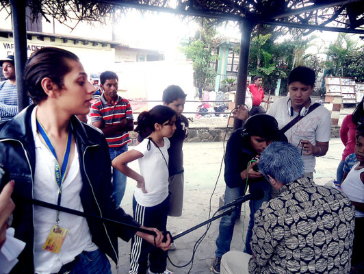 Estudiantes de periodismo presentan cortometraje