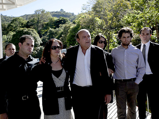 Venezuela da el último adiós a Mónica Spear