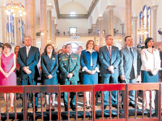 Iglesia llama a uniformados a ser constructores de paz