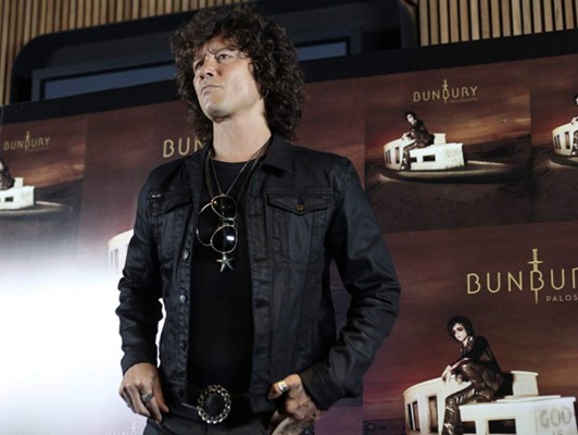 Enrique Bunbury se retira de los escenarios