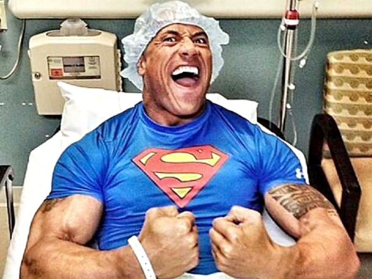 Dwayne Johnson es operado de emergencia