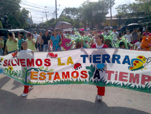 Tegucigalpa se pinta de verde en el Día del Medio Ambiente