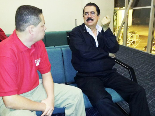 Manuel Zelaya y Xiomara Castro viajan a Venezuela