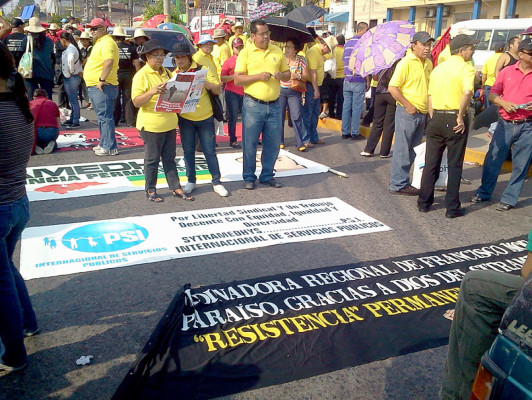 Pueblo está en calamidad doméstica: trabajadores