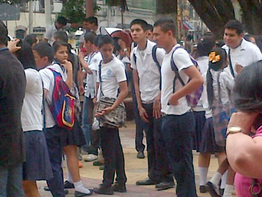 Universitarios lamentan 7,172 muertes de 2012