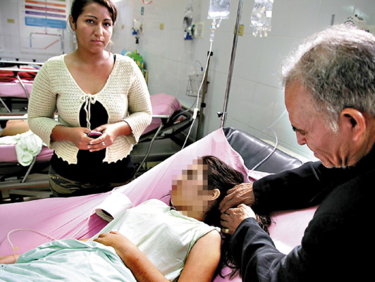 Otro caso de salvajismo, padrastro le pega con un tubo a menor