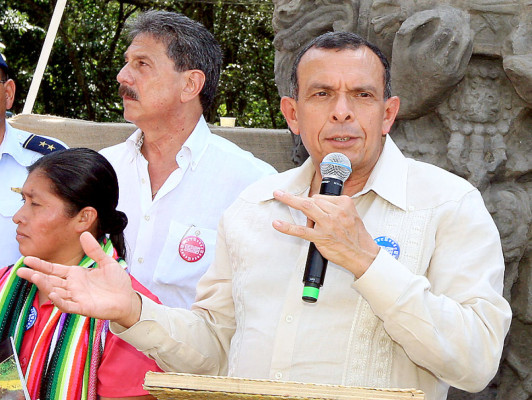 Lobo el gran ausente de la ceremonia maya en Copán