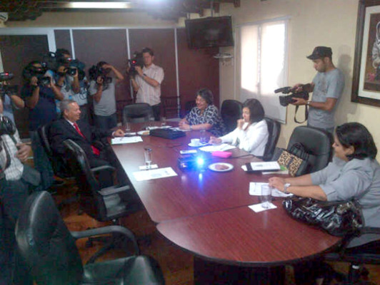 Interventora promete resultados satisfactorios