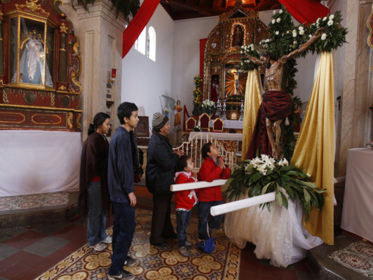 Santa Lucía despliega sus encantos en feria patronal