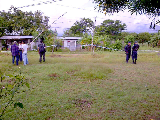 A machetazos matan a tres hombres en el norte de Honduras