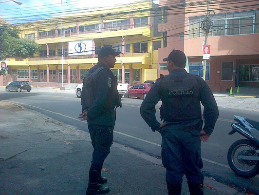 Envían personal a casa y militarizan Ministerio Público
