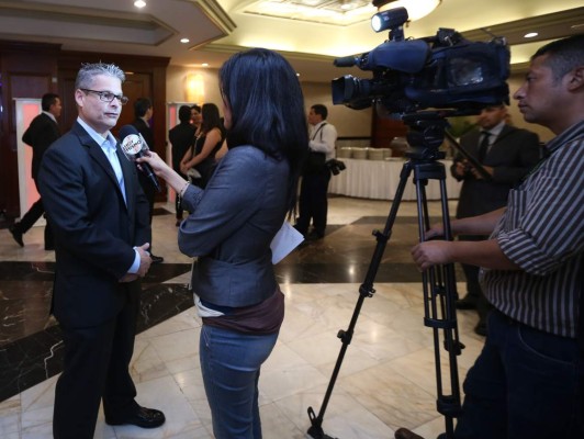 Medios de comunicación apoyan la fiesta del cine