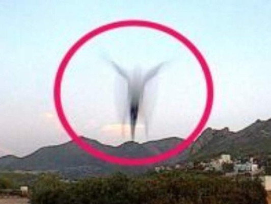 Extraña criatura es captada en el cielo de México ¿Apocalipsis ya?