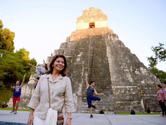 Lobo el gran ausente de la ceremonia maya en Copán