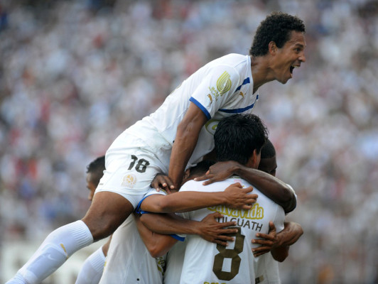 VIDEO: Los goles que le dieron el tricampeonato al Olimpia