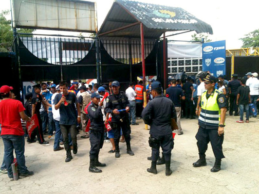 Cinco anillos de seguridad para el Honduras-Costa Rica