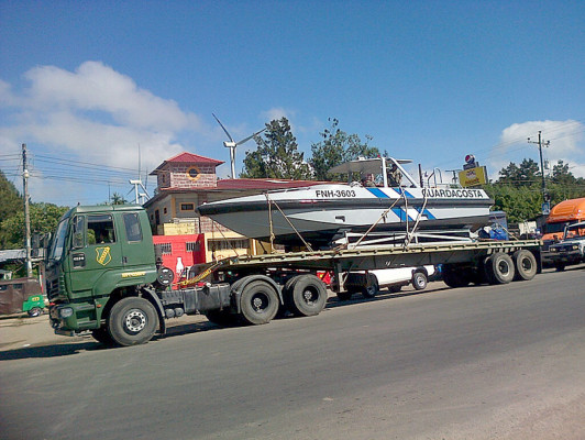Honduras envía lanchas rápidas a golfo de Fonseca