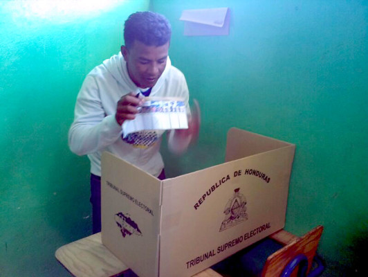 TSE inaugura las elecciones primarias Honduras 2012
