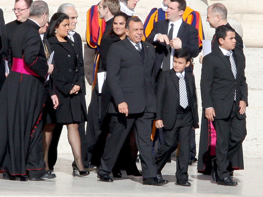 Reaparece el presidente de Honduras