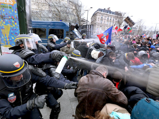 Marcha en París contra matrimonio gay