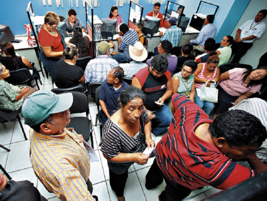 Diputados no deben ser comparsas en la aprobación de dudosos contratos en el CN