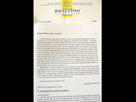 Papa Benedicto XVI anuncia su renuncia por falta de 'fuerzas'