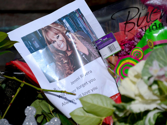 Juez estudiará demanda contra Jenni Rivera por empujar a una fan
