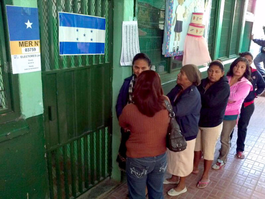 TSE inaugura las elecciones primarias Honduras 2012