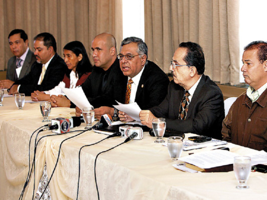 No hubo rendición de cuentas en los tres partidos en contienda