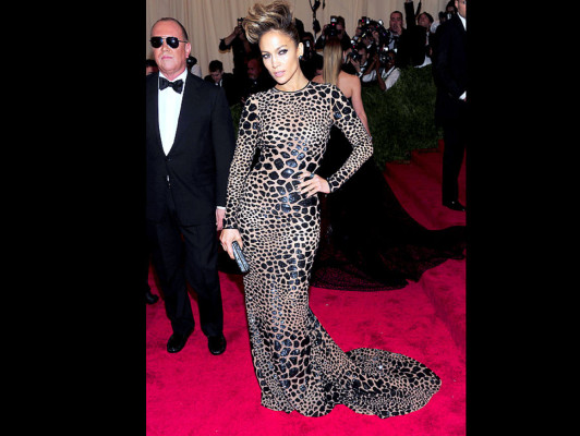 Fotos: Famosos visten rebeldes en honor al punk