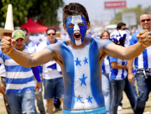 FOTOGALERÍA: El color del Honduras-México