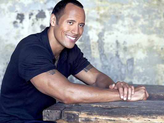 Dwayne Johnson es operado de emergencia